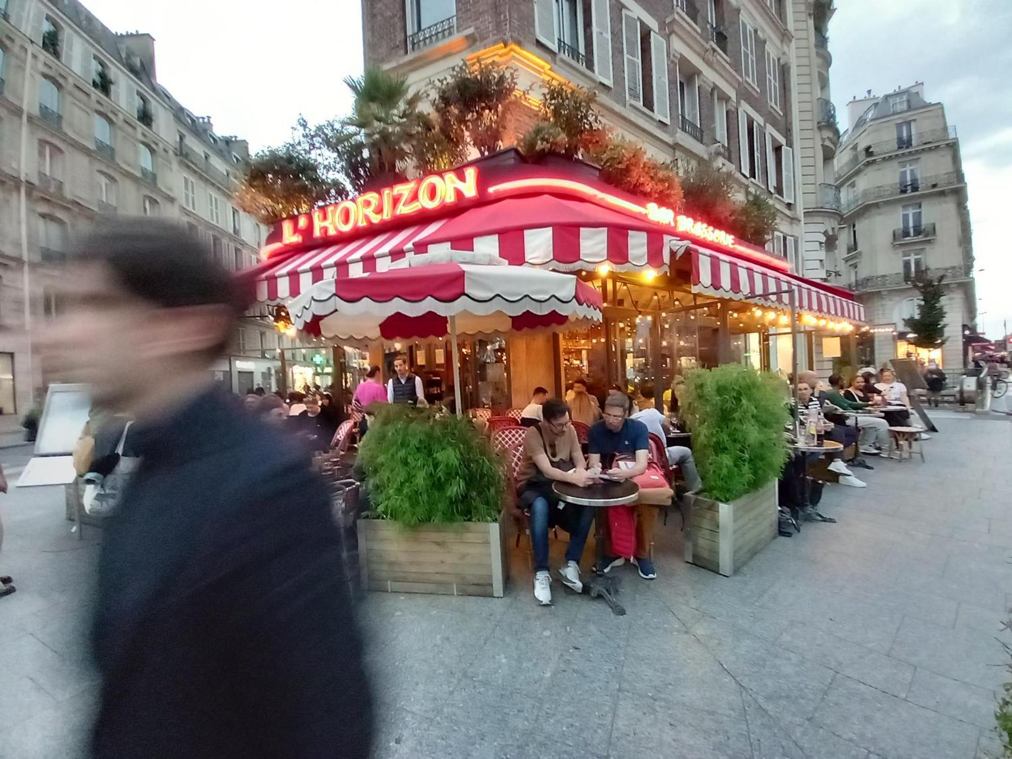 1 Minute Gare Montparnasse , Center, Awsome Place, Close To Eiffel Tour And Louvre Meusm , Front Metro * Parigi