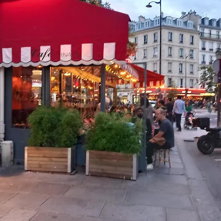 1 Minute Gare Montparnasse , Center, Awsome Place, Close To Eiffel Tour And Louvre Meusm , Front Metro Apartment