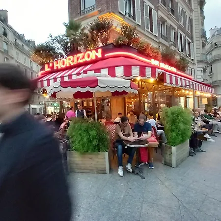 1 Minute Gare Montparnasse , Center, Awsome Place, Close To Eiffel Tour And Louvre Meusm , Front Metro * Paris
